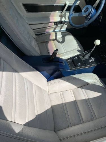 Chevrolet-Corvette-1977-Blue-8