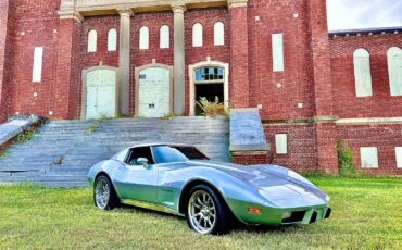 Chevrolet-Corvette-1977-Coupe-1