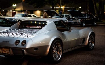 Chevrolet-Corvette-1977-Coupe-12