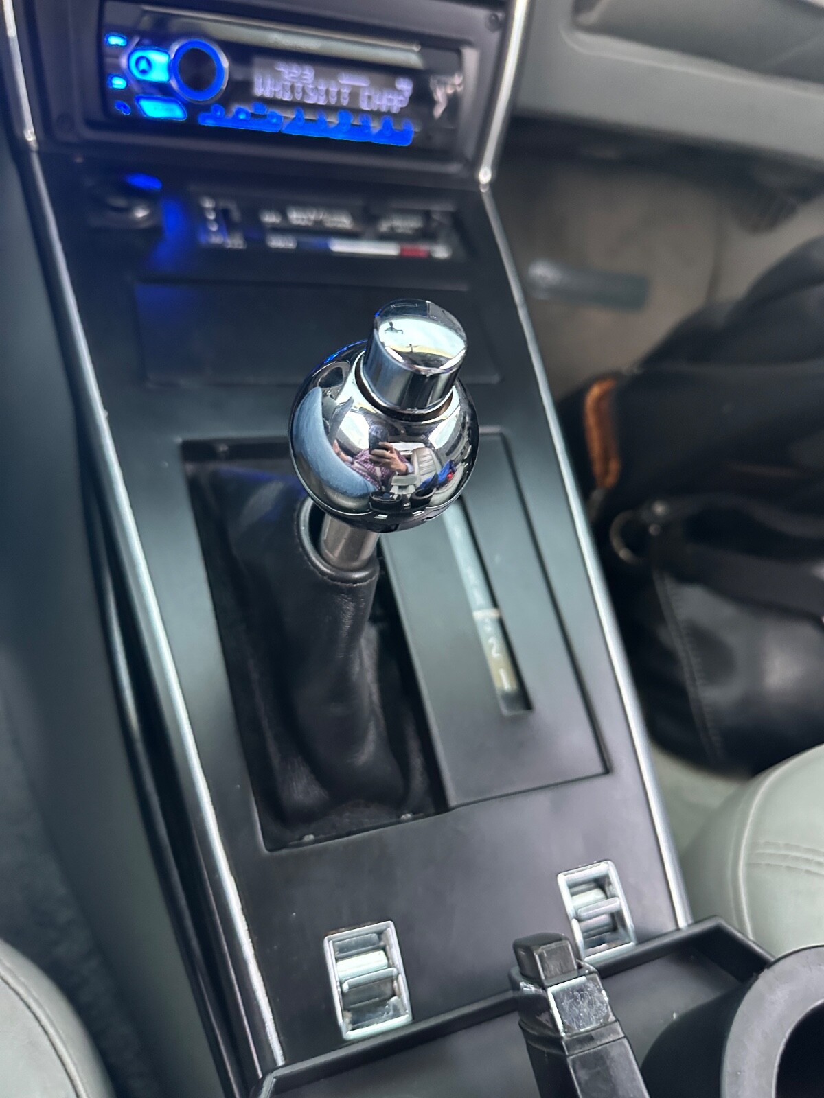 Chevrolet-Corvette-1977-Coupe-17