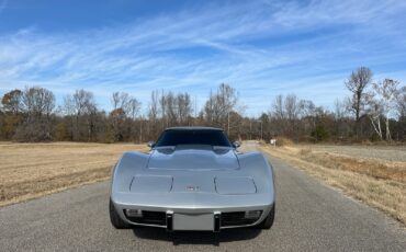 Chevrolet-Corvette-1977-Coupe-27