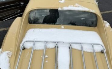 Chevrolet-Corvette-1977-Cream-Brown-leather-1