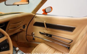 Chevrolet-Corvette-1977-Orange-Metallic-Buckskin-Tan-12