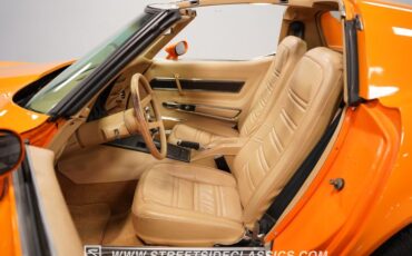 Chevrolet-Corvette-1977-Orange-Metallic-Buckskin-Tan-2