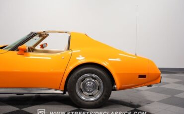 Chevrolet-Corvette-1977-Orange-Metallic-Buckskin-Tan-33