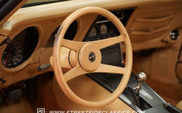 Chevrolet-Corvette-1977-Orange-Metallic-Buckskin-Tan-45