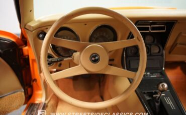 Chevrolet-Corvette-1977-Orange-Metallic-Buckskin-Tan-46