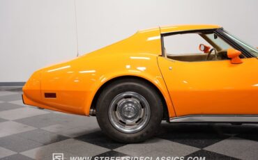 Chevrolet-Corvette-1977-Orange-Metallic-Buckskin-Tan-7