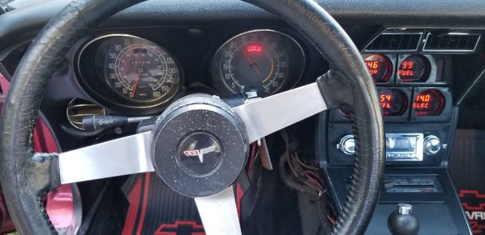 Chevrolet-Corvette-1977-Red-10