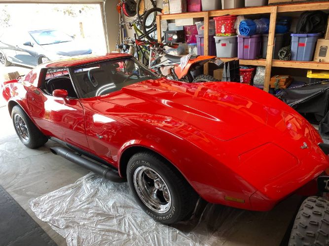 Chevrolet-Corvette-1977-Red-2