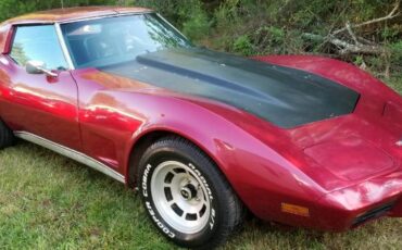 Chevrolet-Corvette-1977-Red