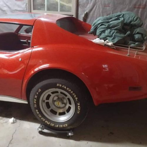 Chevrolet-Corvette-1977-Red-3