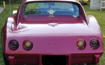 Chevrolet-Corvette-1977-Red-3