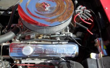 Chevrolet-Corvette-1977-Red-5