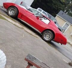 Chevrolet-Corvette-1977-Red-6