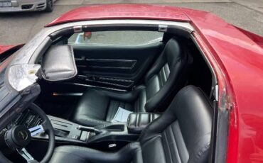 Chevrolet-Corvette-1977-Red-6