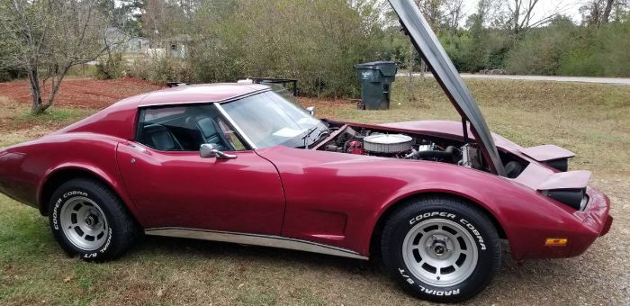 Chevrolet-Corvette-1977-Red-7