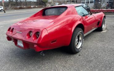 Chevrolet-Corvette-1977-Red-9
