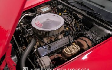Chevrolet-Corvette-1977-Red-Black-1