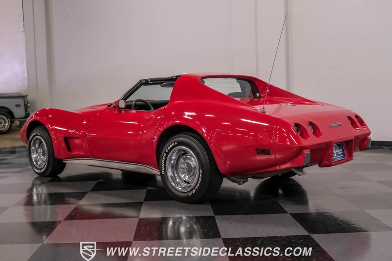Chevrolet-Corvette-1977-Red-Black-12