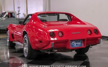 Chevrolet-Corvette-1977-Red-Black-14