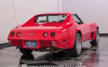 Chevrolet-Corvette-1977-Red-Black-16