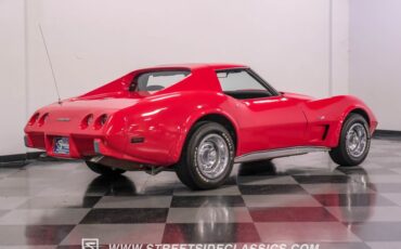 Chevrolet-Corvette-1977-Red-Black-17