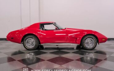 Chevrolet-Corvette-1977-Red-Black-18