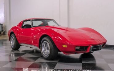 Chevrolet-Corvette-1977-Red-Black-20