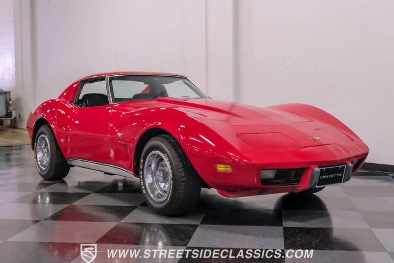 Chevrolet-Corvette-1977-Red-Black-20