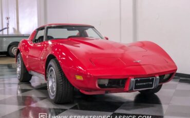 Chevrolet-Corvette-1977-Red-Black-21