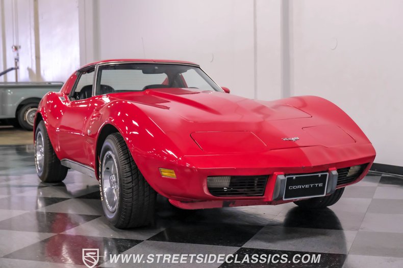 Chevrolet-Corvette-1977-Red-Black-21