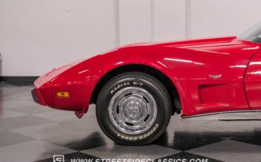 Chevrolet-Corvette-1977-Red-Black-25