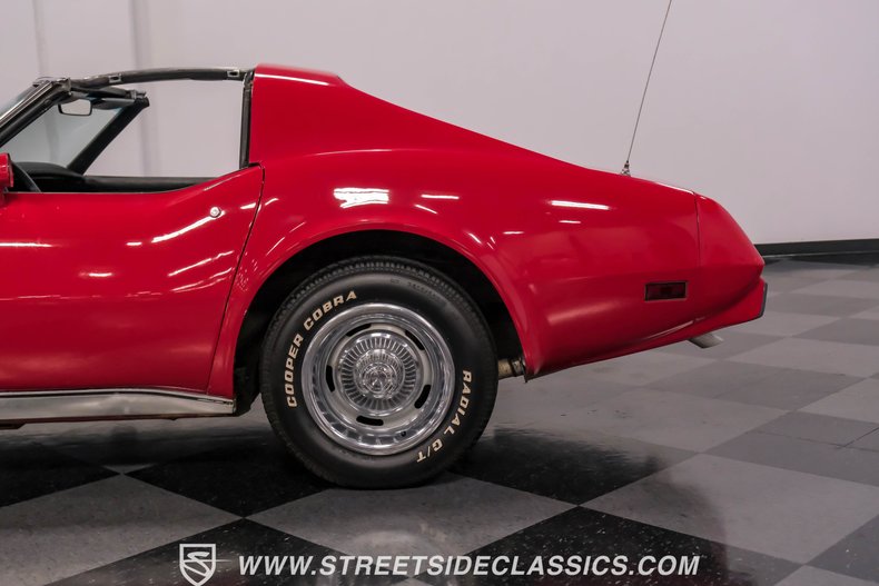 Chevrolet-Corvette-1977-Red-Black-26
