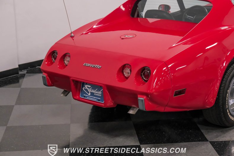 Chevrolet-Corvette-1977-Red-Black-27
