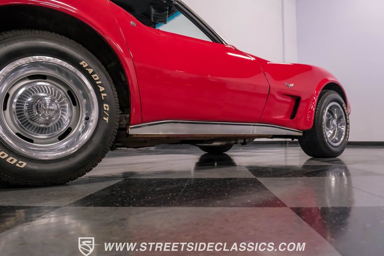 Chevrolet-Corvette-1977-Red-Black-29
