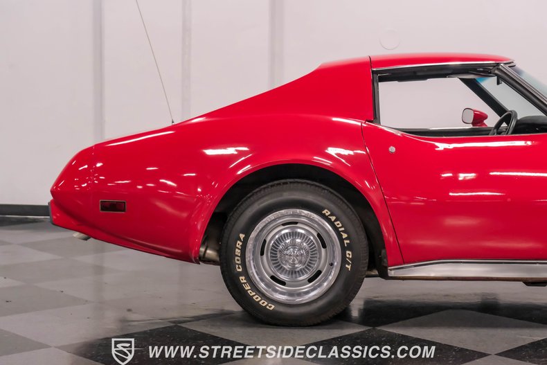 Chevrolet-Corvette-1977-Red-Black-30