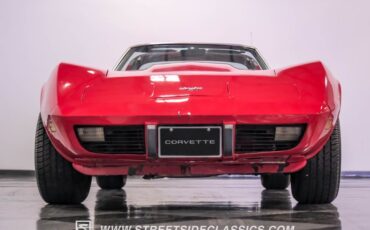 Chevrolet-Corvette-1977-Red-Black-32
