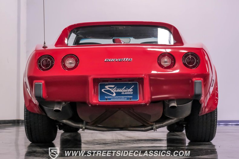 Chevrolet-Corvette-1977-Red-Black-33