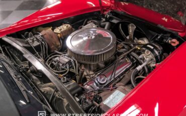 Chevrolet-Corvette-1977-Red-Black-38