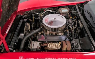 Chevrolet-Corvette-1977-Red-Black-41