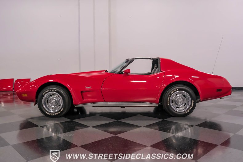 Chevrolet-Corvette-1977-Red-Black-5