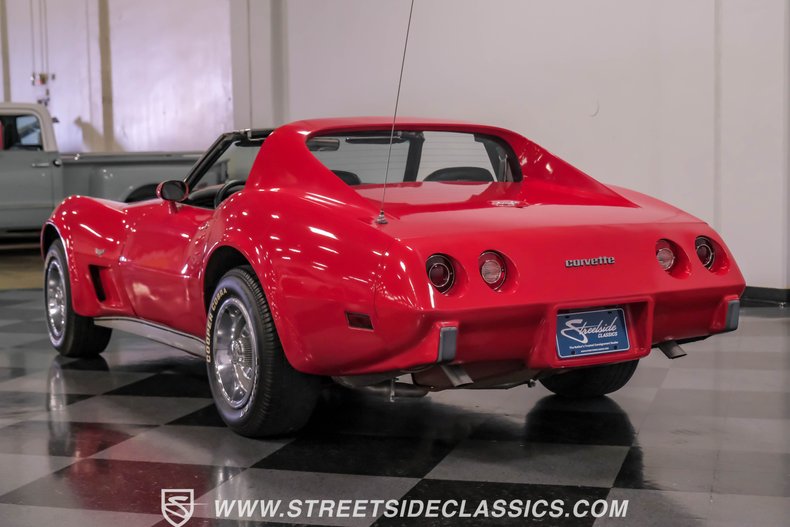 Chevrolet-Corvette-1977-Red-Black-6