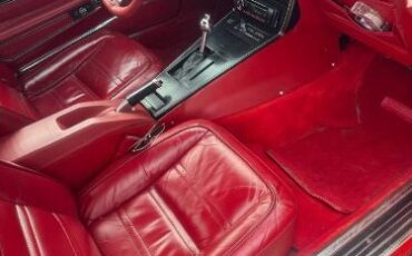 Chevrolet-Corvette-1977-Red-Red-10
