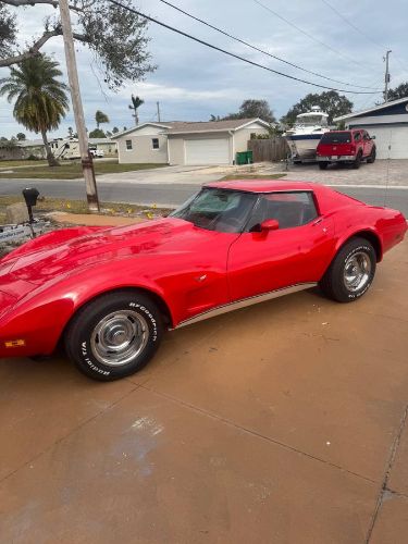 Chevrolet-Corvette-1977-Red-Red-13