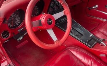 Chevrolet-Corvette-1977-Red-Red-3