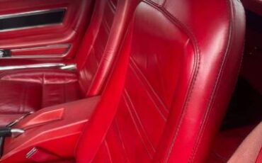 Chevrolet-Corvette-1977-Red-Red-4