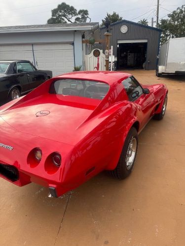 Chevrolet-Corvette-1977-Red-Red