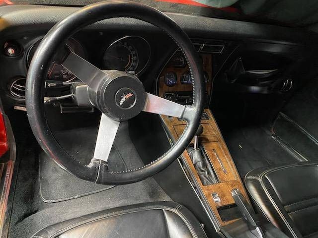 Chevrolet-Corvette-1977-Viper-Red-8