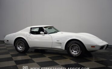 Chevrolet-Corvette-1977-White-Black-11